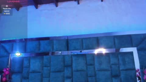 Snapshot of venus_velez chatting on January 23, 1:24 pm Venus online show from January 23, 1:24 pm