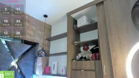 Snapshot of venus_velez chatting on June 24, 12:26 pm Venus online show from June 24, 12:26 pm