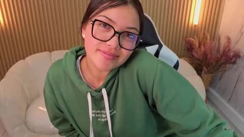 Venus  online show from December 15, 12:53 pm