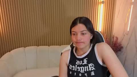 Venus  online show from December 21, 7:43 pm