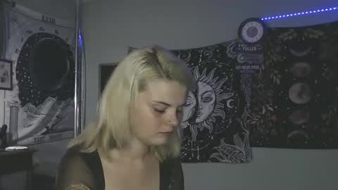 Snapshot of venusastar chatting on October 23, 11:14 pm Miss Venus online show from October 23, 11:14 pm