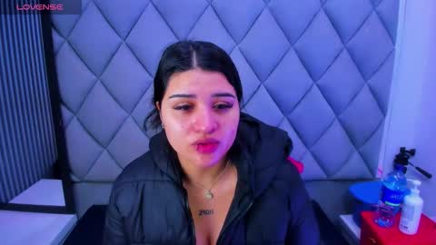 Venusowen  online show from January 13, 1:05 pm