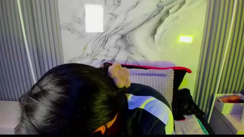 Venusowen  online show from March 9, 1:37 pm