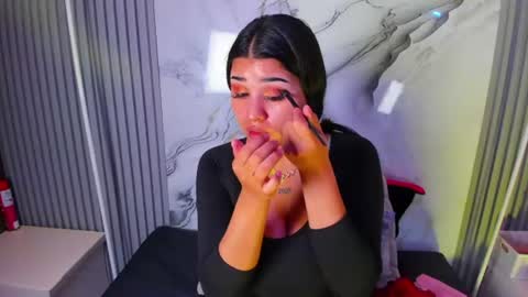 Venusowen  online show from July 15, 1:27 pm