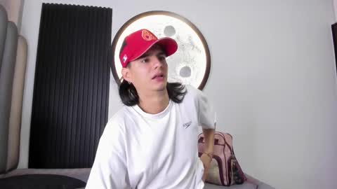 Snapshot of venuss09 chatting on October 16, 8:43 pm venuss09 online show from October 16, 8:43 pm