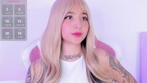 Snapshot of venusvan chatting on October 11, 2:26 pm Shelly online show from October 11, 2:26 pm