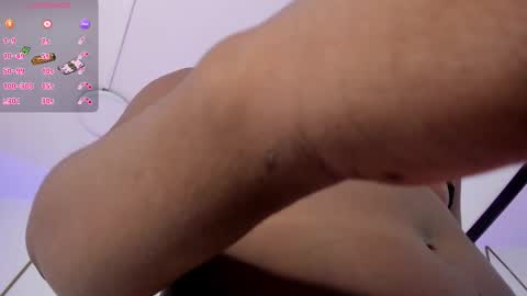 VENUS online show from October 7, 11:40 am