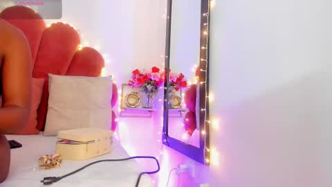 VENUS online show from March 17, 11:35 am