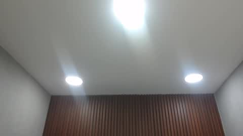 Snapshot of venuz_lee chatting on October 13, 12:27 pm Nice to greet you my name is Vanessa online show from October 13, 12:27 pm