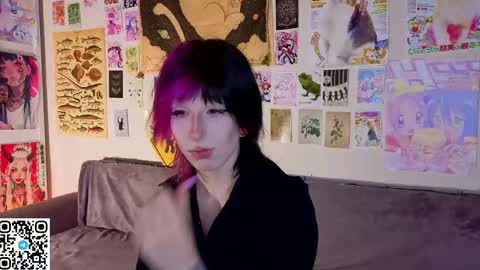 Erica online show from May 30, 8:06 pm