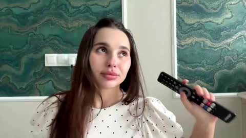 Snapshot of veolayap chatting on March 27, 9:10 am Monika online show from March 27, 9:10 am