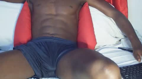 Snapshot of vera_bliss21 chatting on February 5, 12:59 am vera_bliss21 online show from February 5, 12:59 am