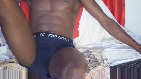 Snapshot of vera_bliss21 chatting on February 9, 10:25 pm vera_bliss21 online show from February 9, 10:25 pm