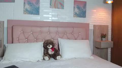 Snapshot of vera_lux chatting on June 17, 8:54 pm Vera Lux online show from June 17, 8:54 pm