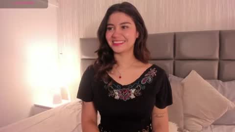 Snapshot of vera_price_ chatting on July 23, 1:09 pm Vera online show from July 23, 1:09 pm