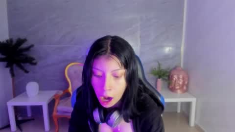 Snapshot of verana_s chatting on October 28, 8:00 pm Verana online show from October 28, 8:00 pm