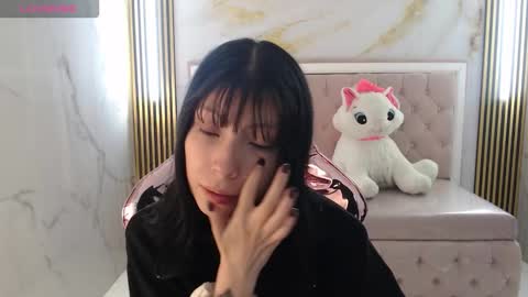 Snapshot of verana_s chatting on November 9, 1:09 pm Verana online show from November 9, 1:09 pm