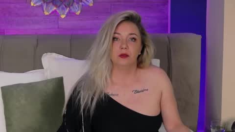 VeraNoires online show from May 27, 5:26 am
