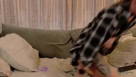 Vera Victors online show from December 17, 3:23 am