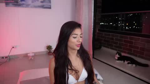 vero_cam online show from February 27, 12:54 am
