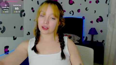 Verinica online show from May 19, 1:50 pm
