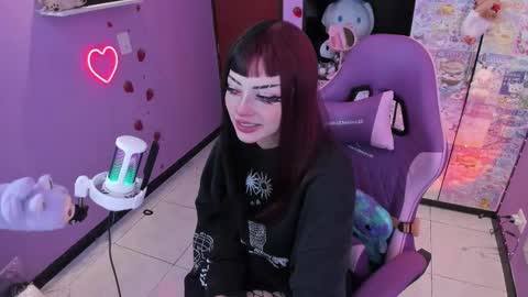 Snapshot of vero_osb chatting on October 23, 11:57 pm online show from October 23, 11:57 pm