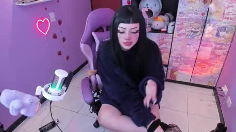 Snapshot of vero_osb chatting on October 30, 12:01 am online show from October 30, 12:01 am