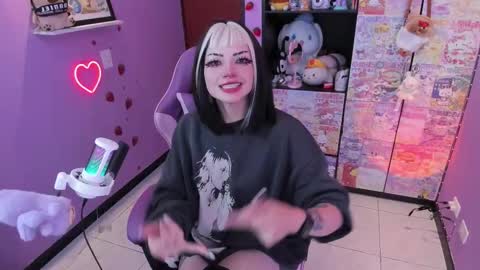 Snapshot of vero_osb chatting on November 6, 11:37 pm online show from November 6, 11:37 pm