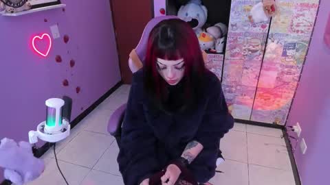 Snapshot of vero_osb chatting on November 20, 12:22 am online show from November 20, 12:22 am