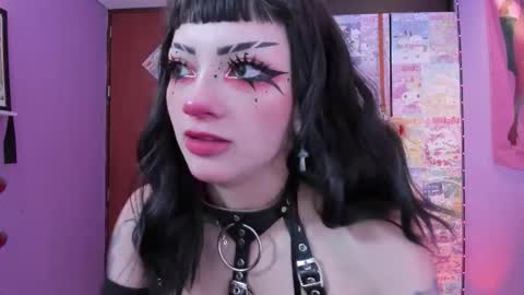 Snapshot of vero_osb chatting on March 5, 11:23 pm online show from March 5, 11:23 pm