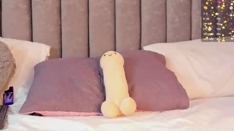 Snapshot of veronica3__ chatting on November 29, 4:26 am Vernica online show from November 29, 4:26 am