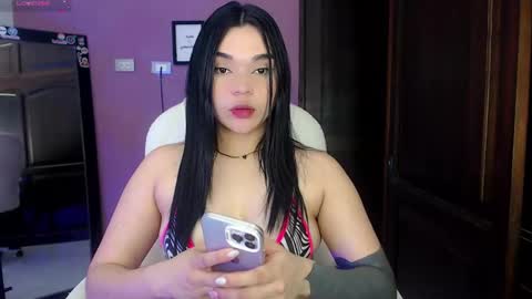 Snapshot of veronica_118 chatting on March 7, 2:04 am veronica_118 online show from March 7, 2:04 am