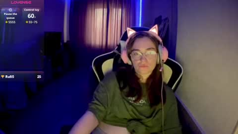 Veronica online show from July 9, 2:43 pm