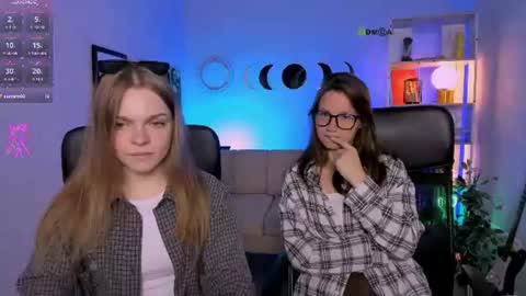 Snapshot of veronica_bubble chatting on July 12, 7:16 pm Ronni online show from July 12, 7:16 pm