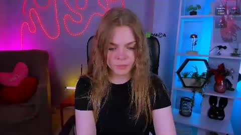 Snapshot of veronica_bubble chatting on July 15, 7:08 pm Ronni online show from July 15, 7:08 pm