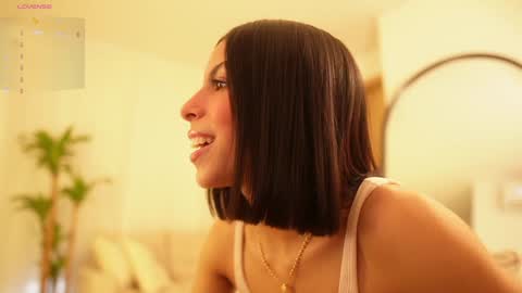 Snapshot of veronica_mendez1 chatting on December 28, 11:52 am Veronica online show from December 28, 11:52 am