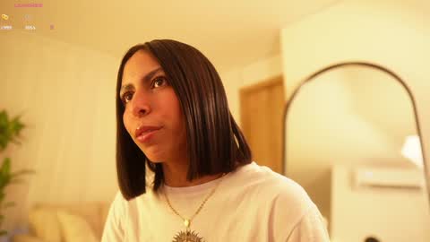 Snapshot of veronica_mendez1 chatting on January 3, 11:25 am Veronica online show from January 3, 11:25 am