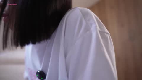 Snapshot of veronica_mendez1 chatting on December 1, 3:06 pm Veronica online show from December 1, 3:06 pm