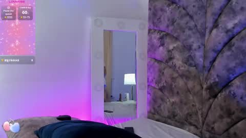 Veronica Olson online show from January 26, 2:24 am