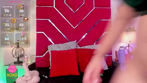 Veronica Olson online show from September 28, 11:10 pm