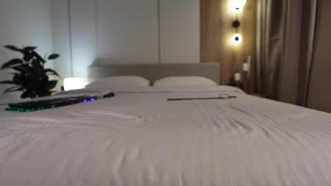 Veronica online show from December 13, 7:53 pm