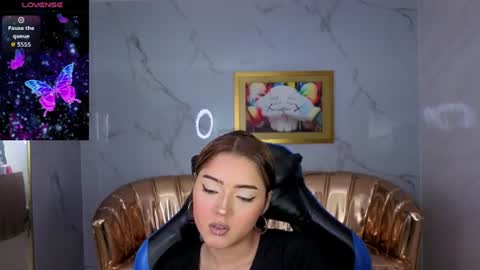 veronicaa_s online show from July 28, 8:12 pm