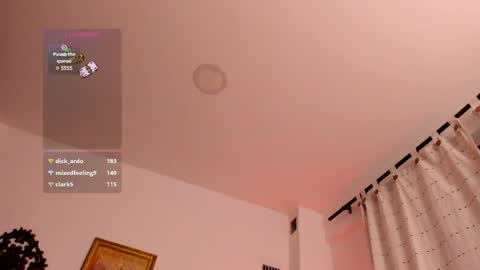 Snapshot of veronicagilss chatting on May 31, 11:39 am Veronica Gills online show from May 31, 11:39 am