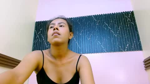 Veronica Robles online show from May 23, 7:18 pm