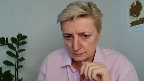 Snapshot of verony_ chatting on March 5, 10:33 am verony_ online show from March 5, 10:33 am