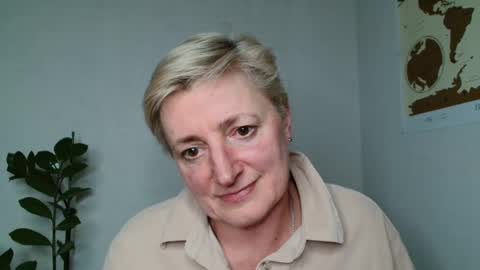 Snapshot of verony_ chatting on March 10, 6:01 pm verony_ online show from March 10, 6:01 pm