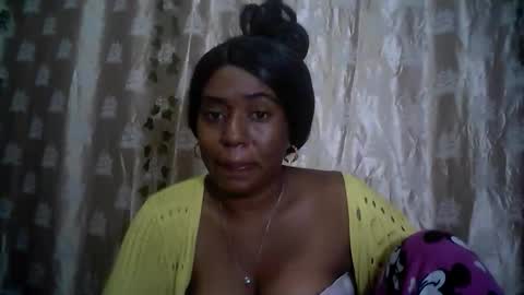 verronique1511 online show from May 27, 11:35 pm
