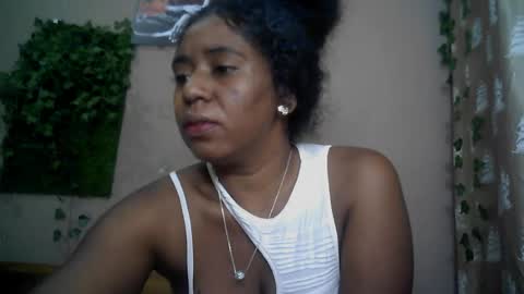 verronique1511 online show from June 16, 4:15 am