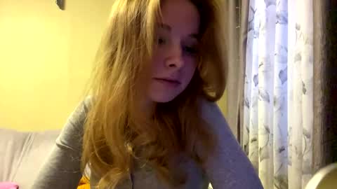 Snapshot of vertiegartrell chatting on May 12, 2:03 pm Lina online show from May 12, 2:03 pm