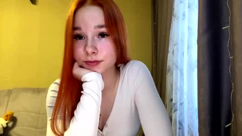 Snapshot of vertiegartrell chatting on June 24, 7:29 am Lina online show from June 24, 7:29 am